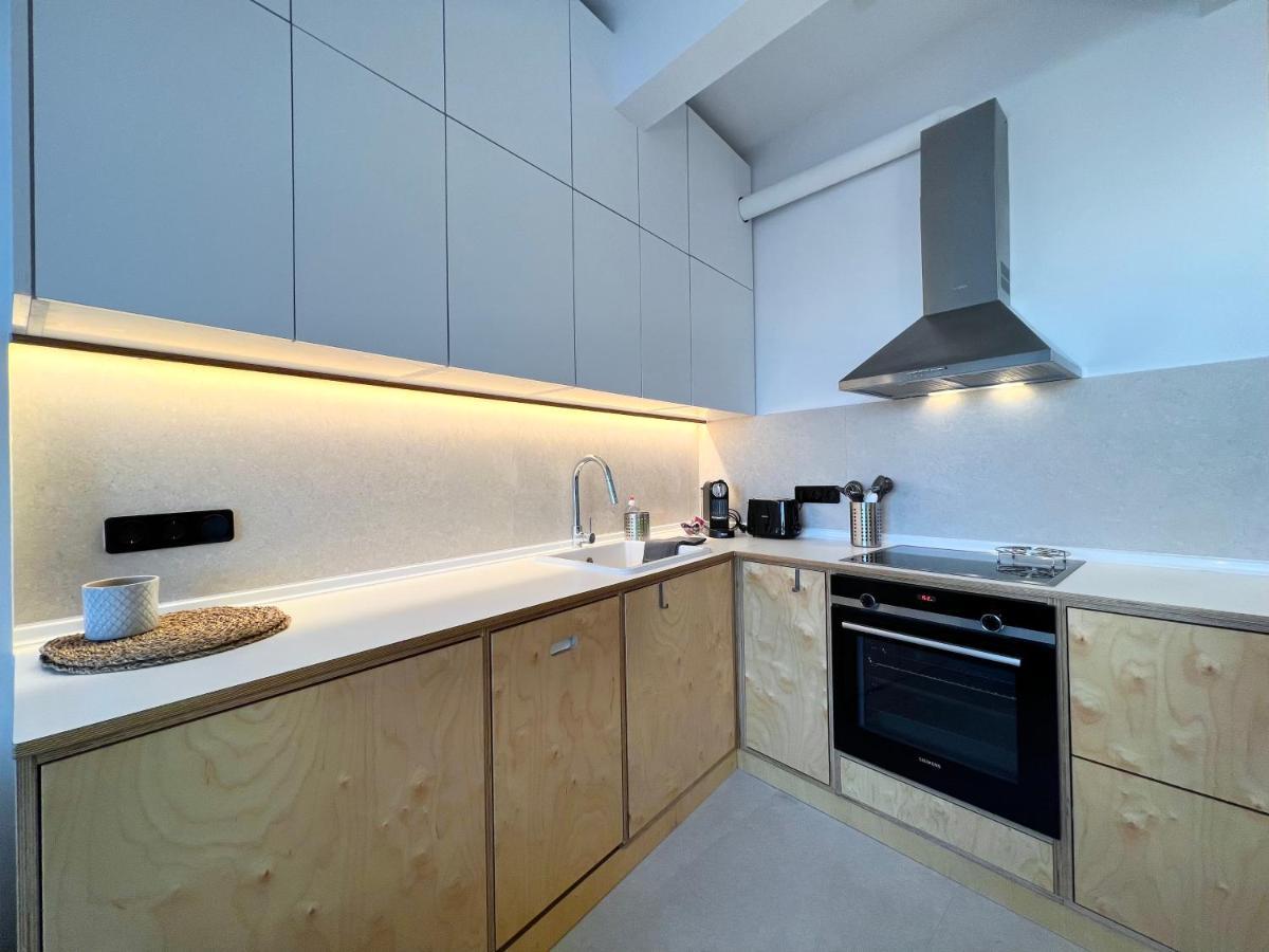 #Plato Apt By Halu! Apartments Thessaloniki Exterior photo